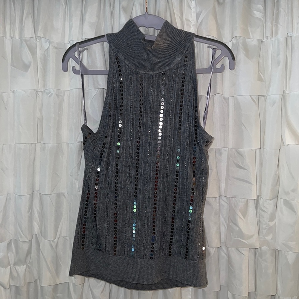 Halter neck sleeveless sweater